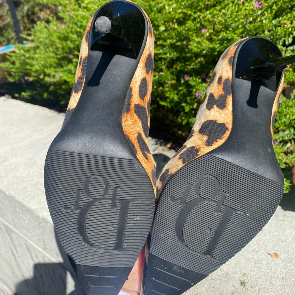 Dior Leopard Print Heels with Red Accents - Picture 3 of 5